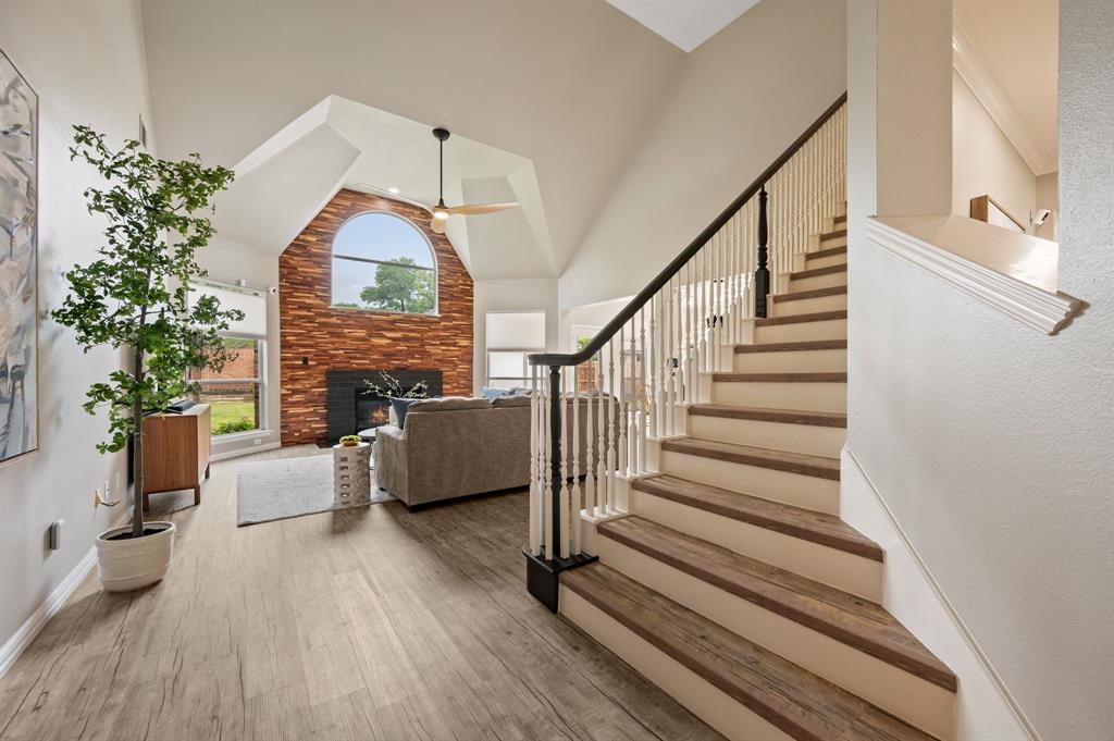 2819 Flint Trail