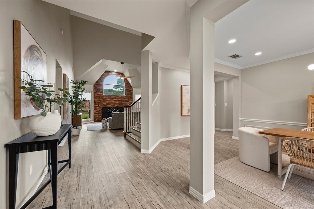 2819 Flint Trail