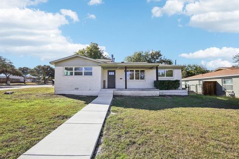 A home in White Settlement