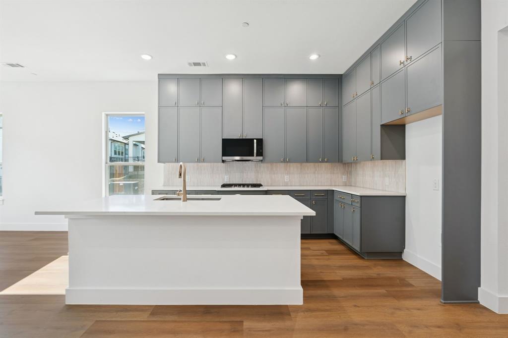 Lewisville Water's Edge II Condominium - Residential