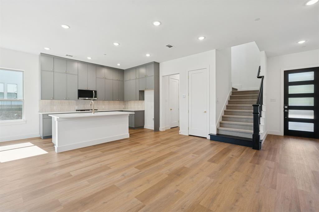 Lewisville Water's Edge II Condominium - Residential