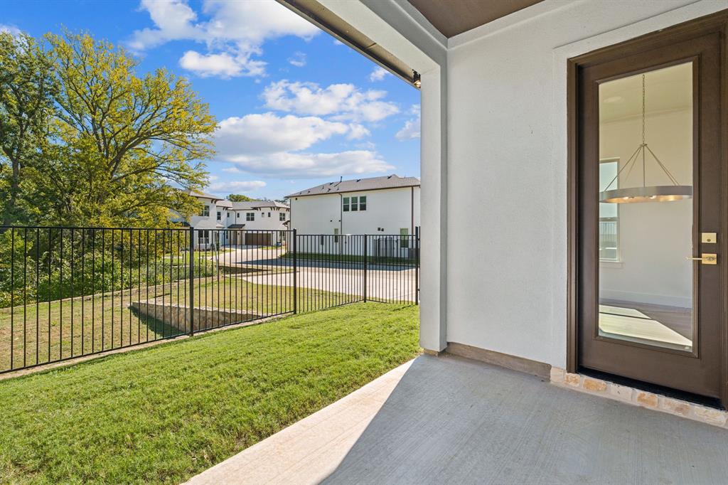 Lewisville Water's Edge II Condominium - Residential