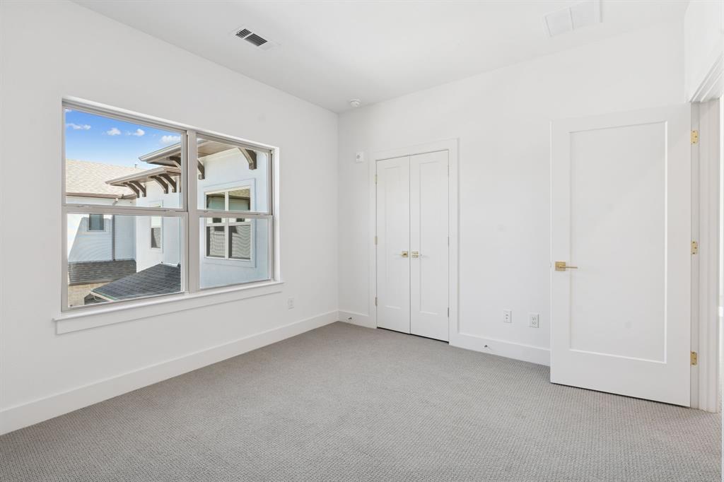 Lewisville Water's Edge II Condominium - Residential