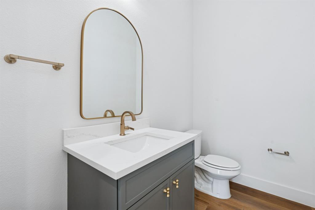 Lewisville Water's Edge II Condominium - Residential