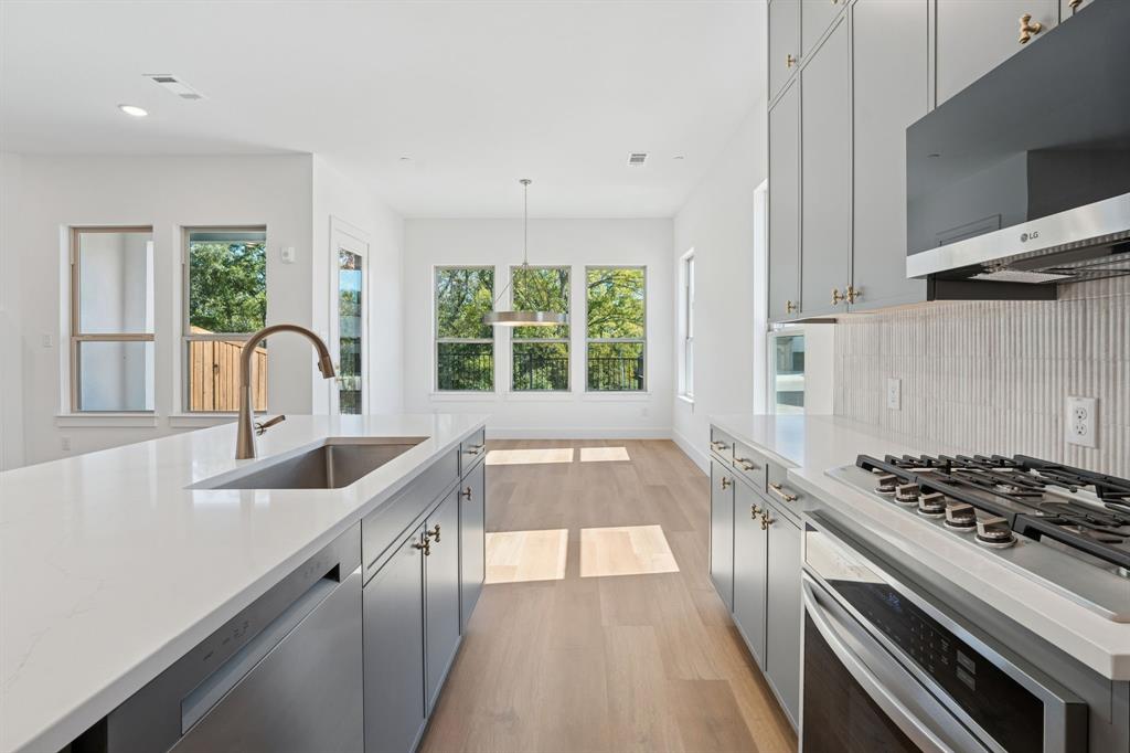 Lewisville Water's Edge II Condominium - Residential