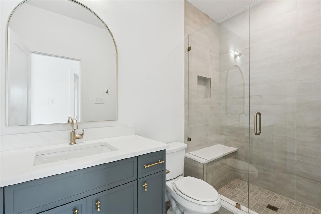 Lewisville Water's Edge II Condominium - Residential