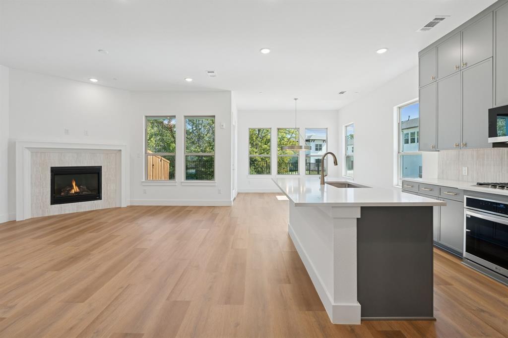 Lewisville Water's Edge II Condominium - Residential