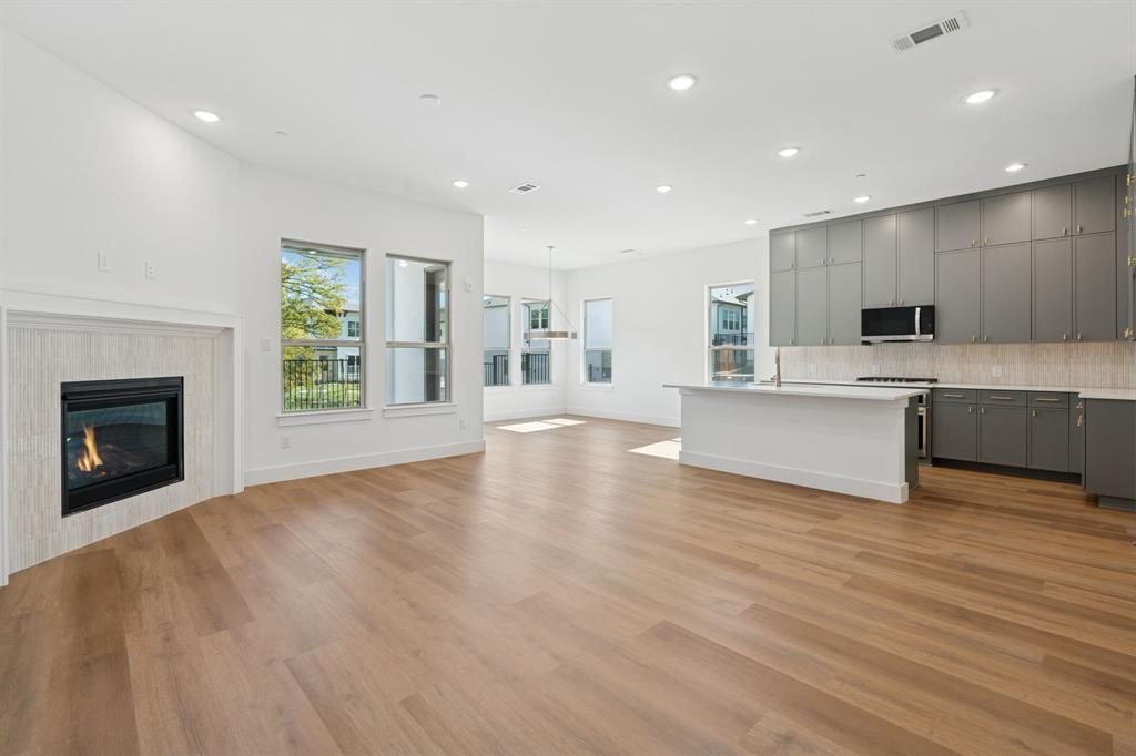 Lewisville Water's Edge II Condominium - Residential