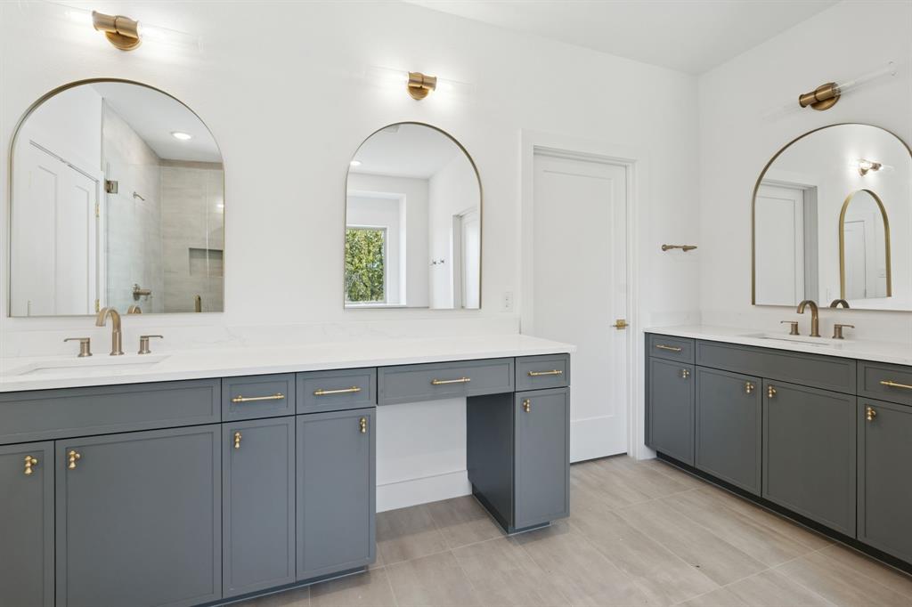 Lewisville Water's Edge II Condominium - Residential