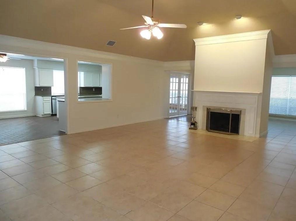 3105 Wren Lane
