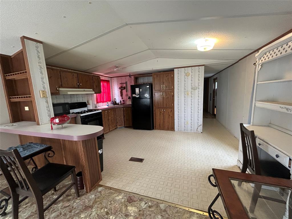 607 W Highland Avenue