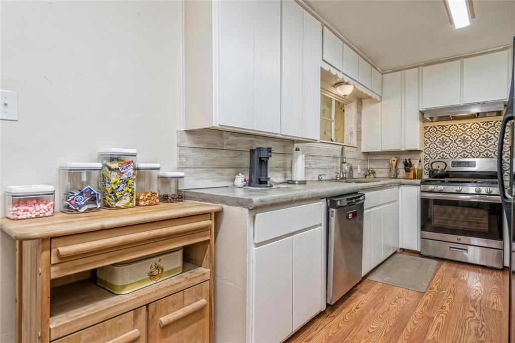 Lewis TR - Residential