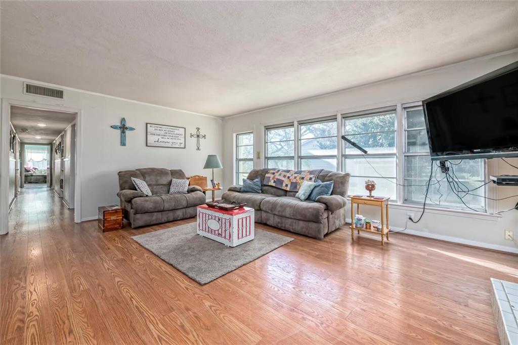 Lewis TR - Residential