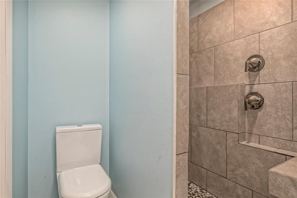 Lewis TR - Residential