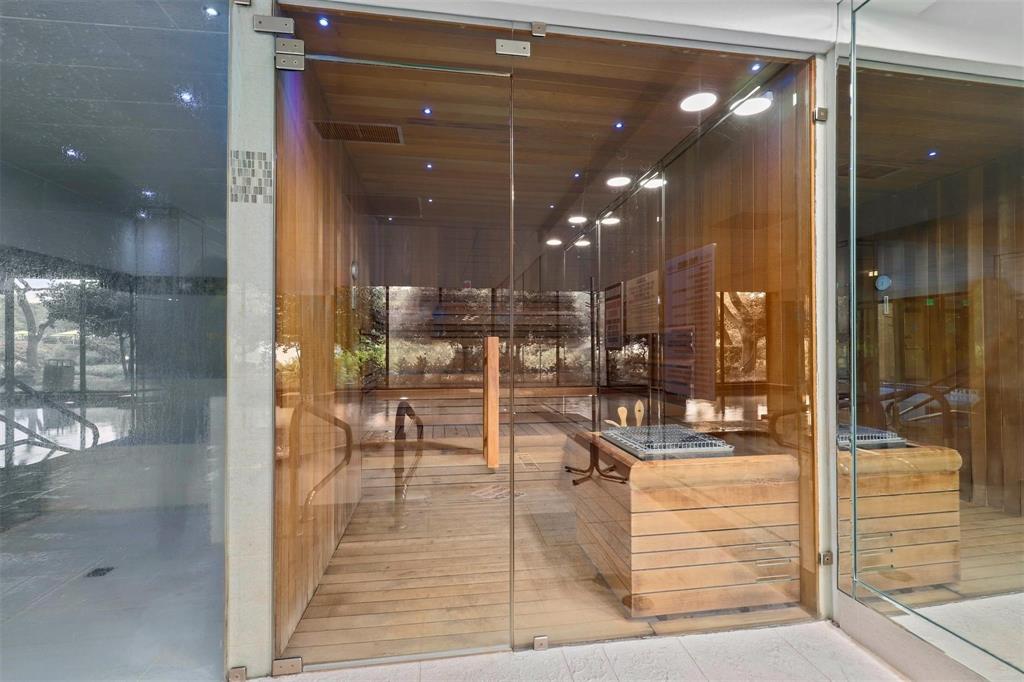 Bonaventure Condo - Residential