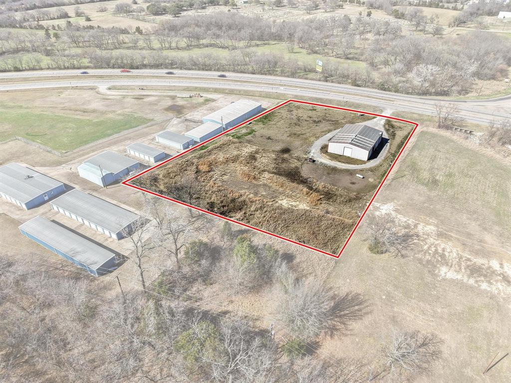 Moss Add - Commercial Sale