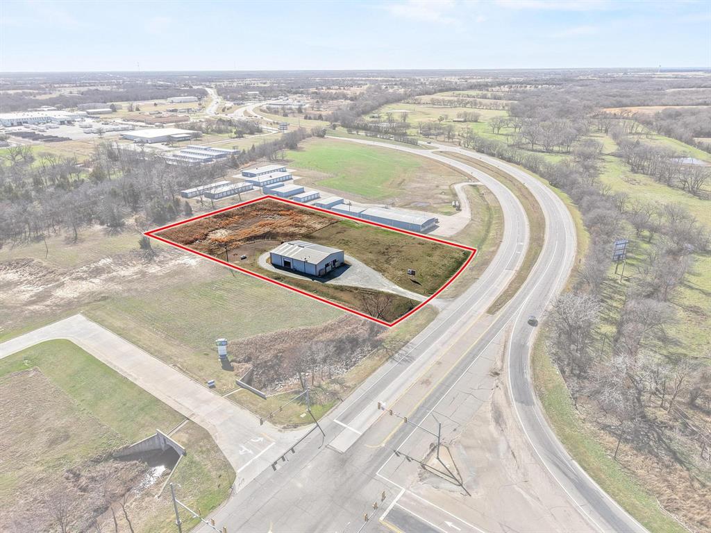 Moss Add - Commercial Sale