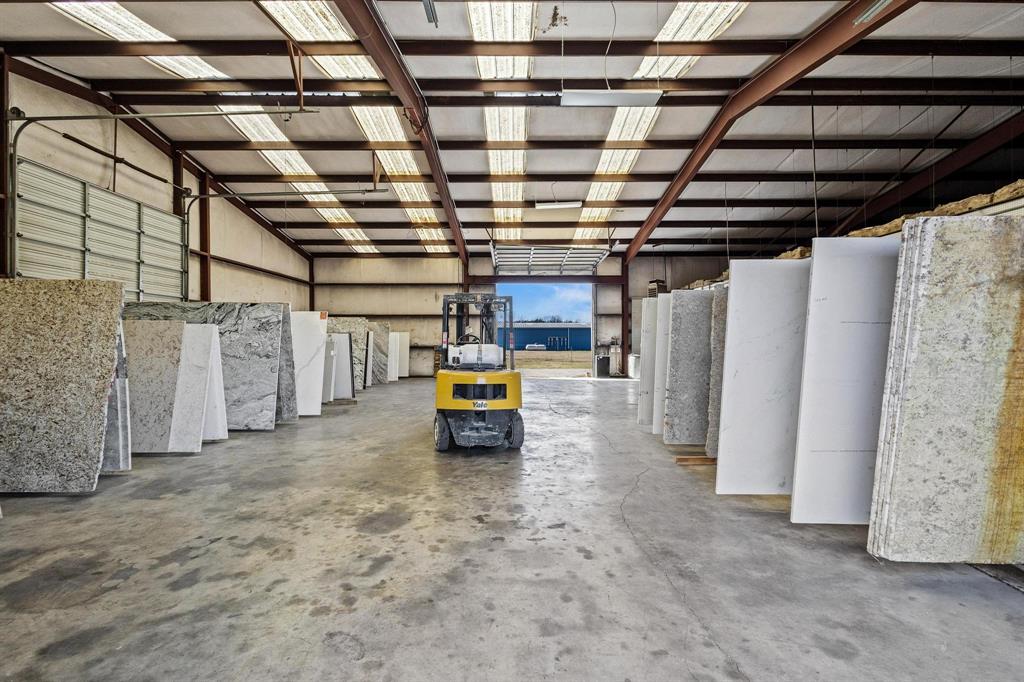 Moss Add - Commercial Sale