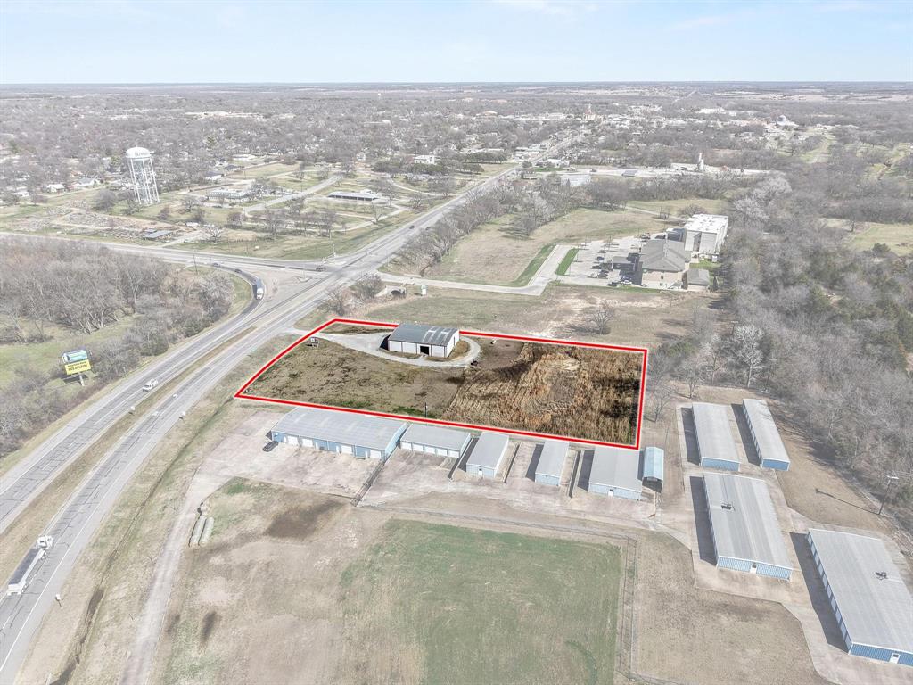 Moss Add - Commercial Sale