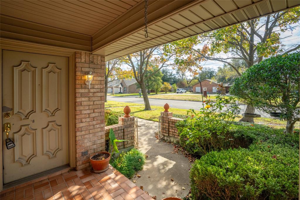 2618 Woodrow Boulevard