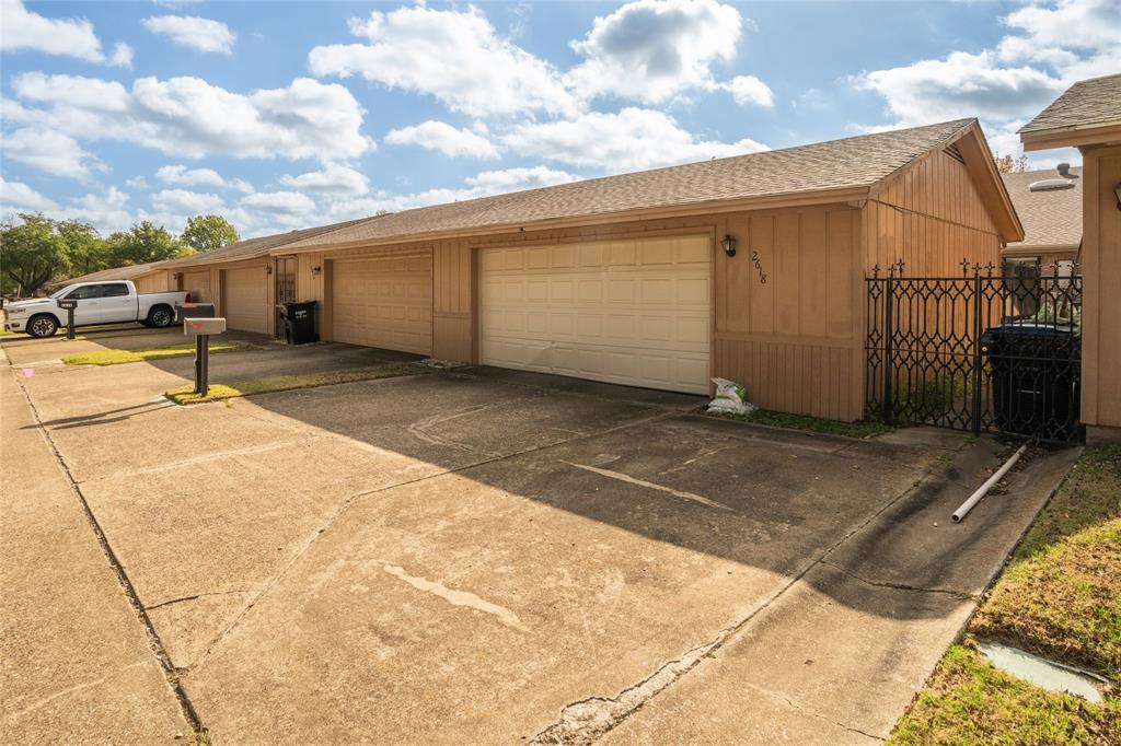 Woodvine Twnhs Add - Residential