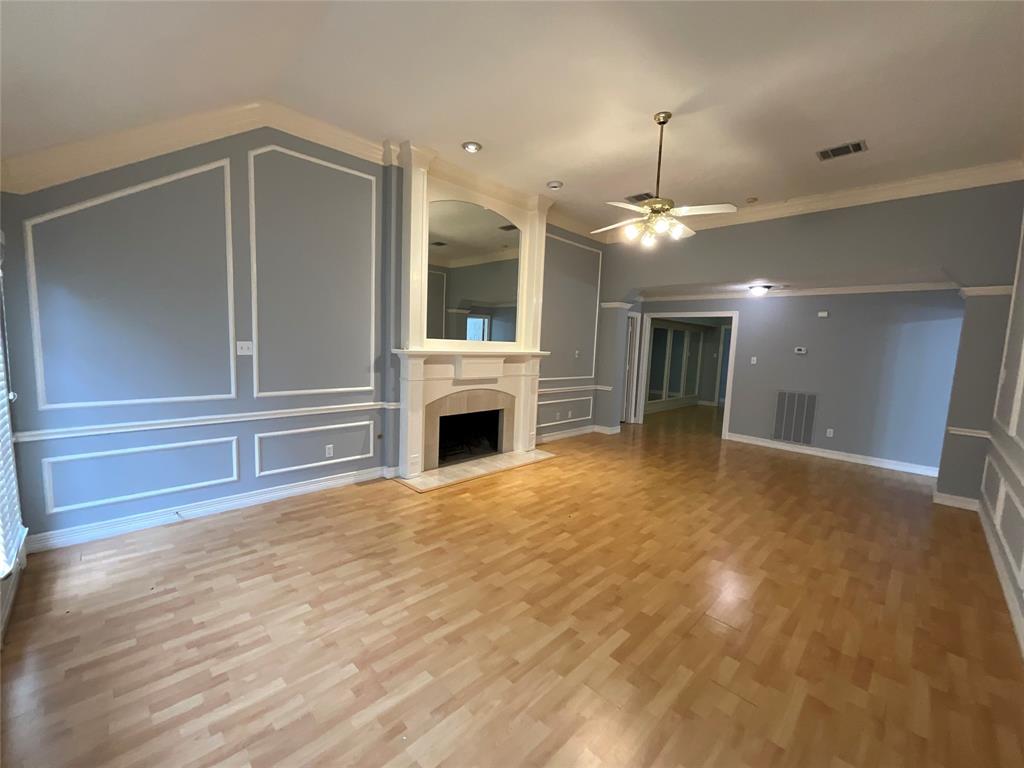 1109 Lakestream Drive