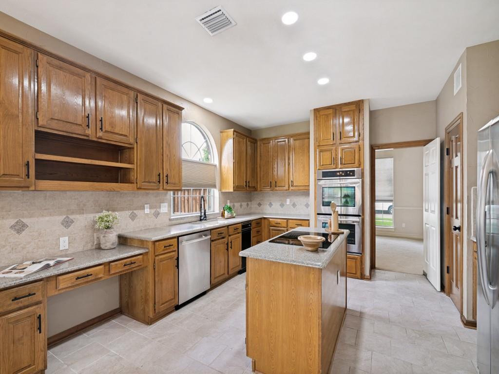 2600 Courtside Lane