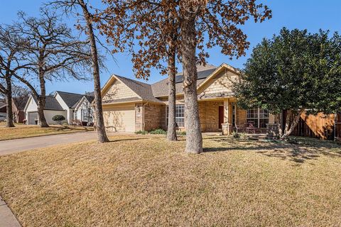 813 Royal Oak Lane Burleson TX 76028