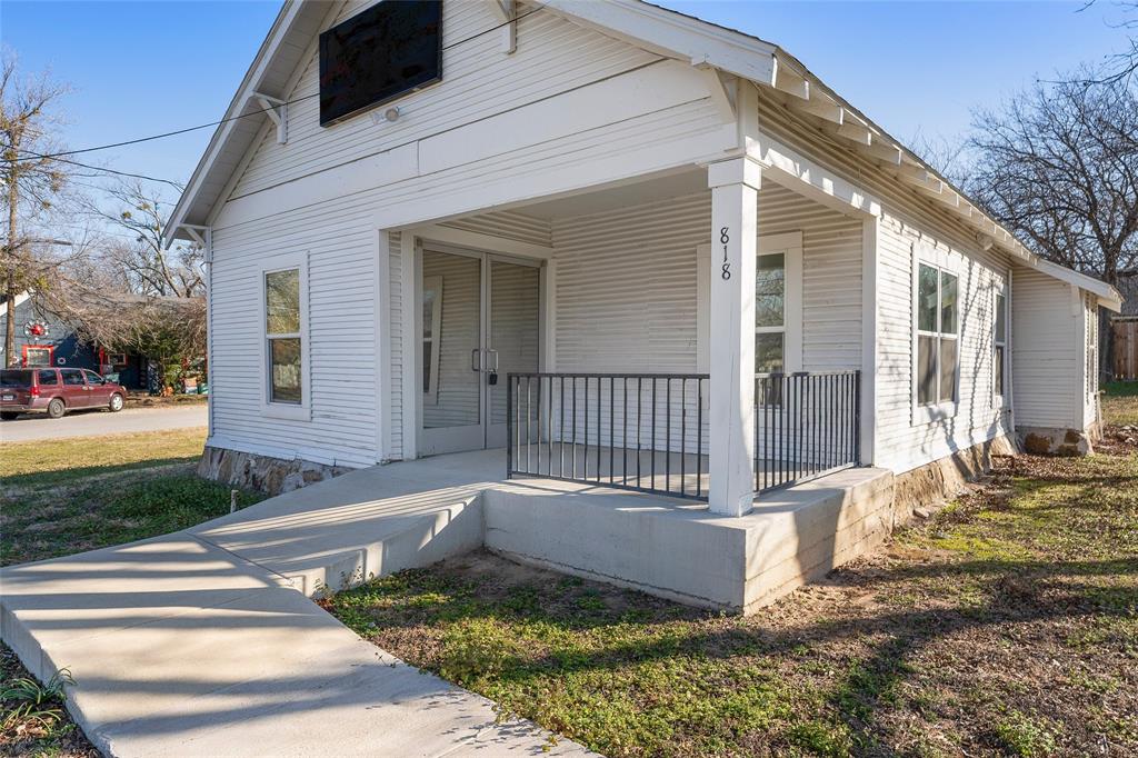 818 N 9th Street
