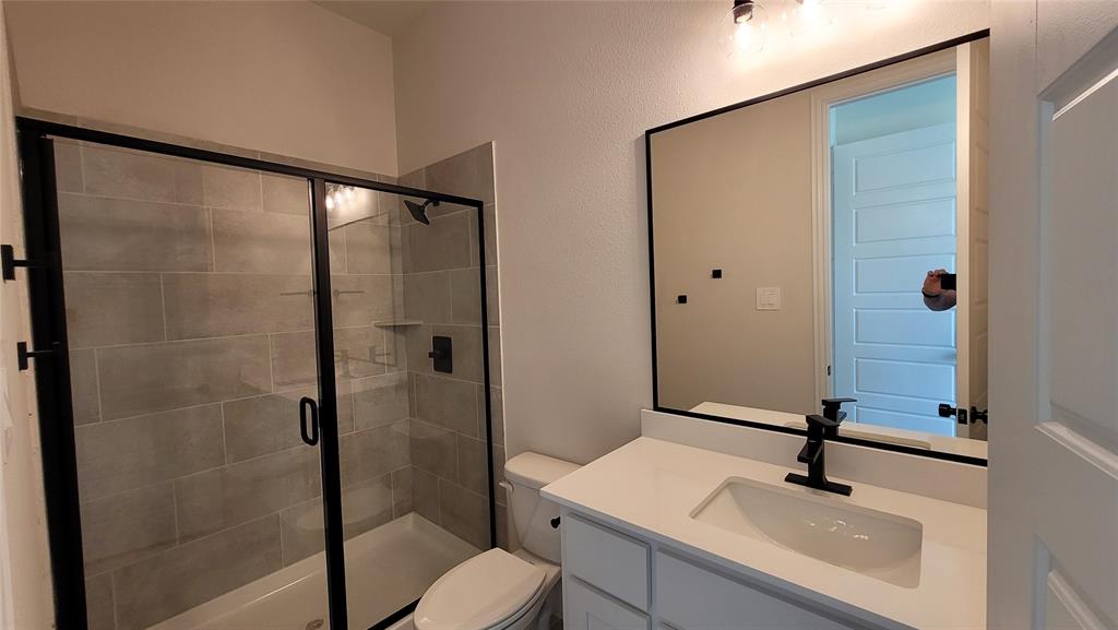 Crystal Lk - Residential