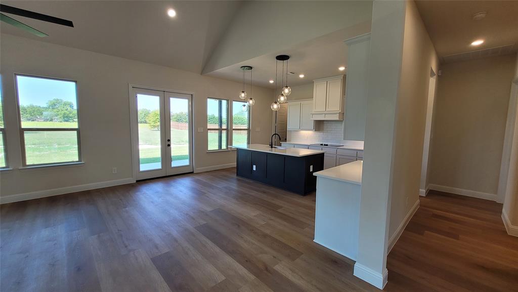 Crystal Lk - Residential