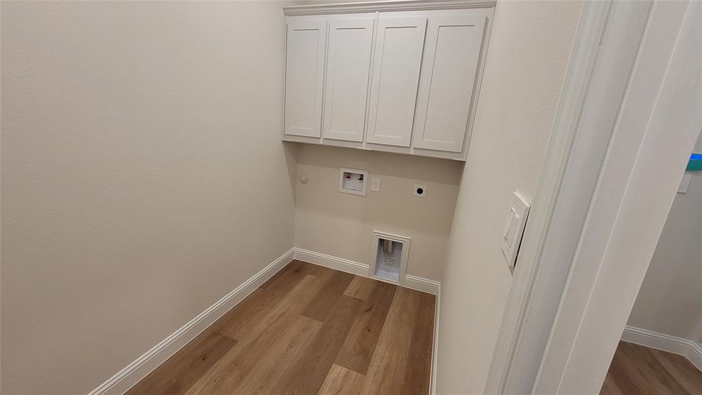 Crystal Lk - Residential