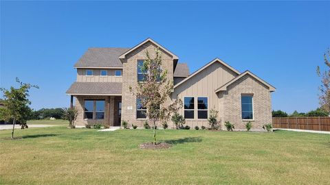 303 Crystal Lake Lane Red Oak TX 75154