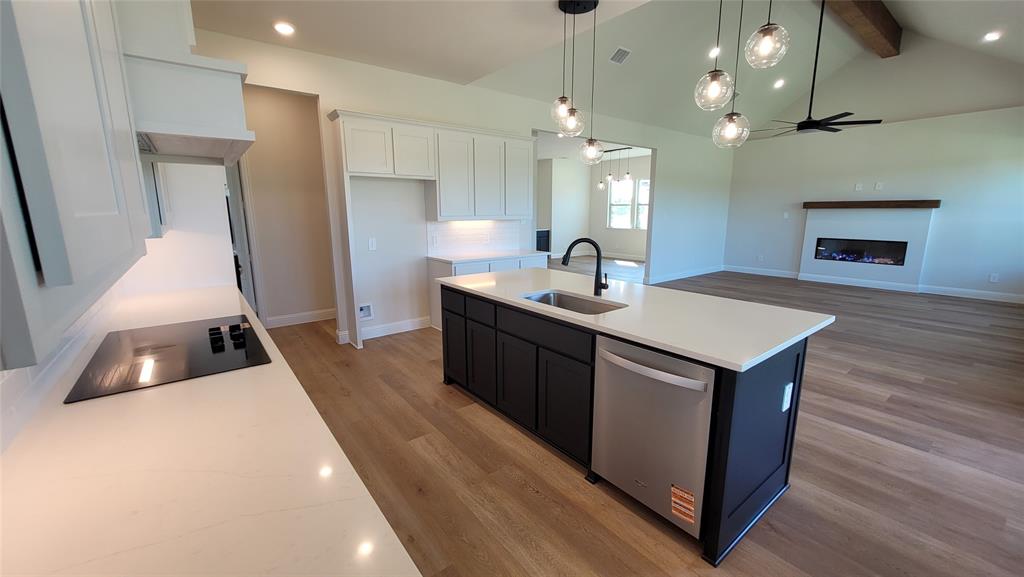 Crystal Lk - Residential