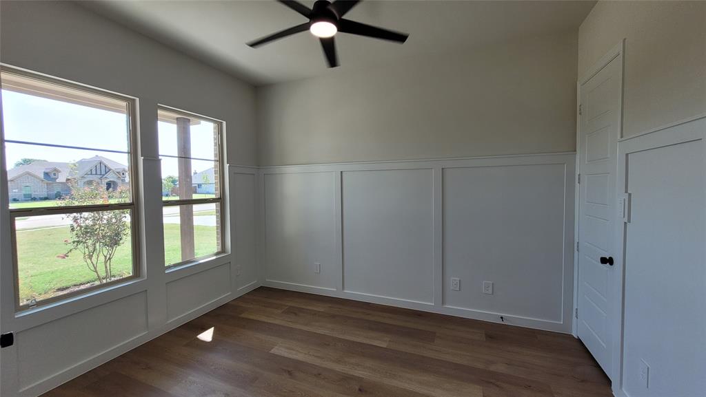 Crystal Lk - Residential