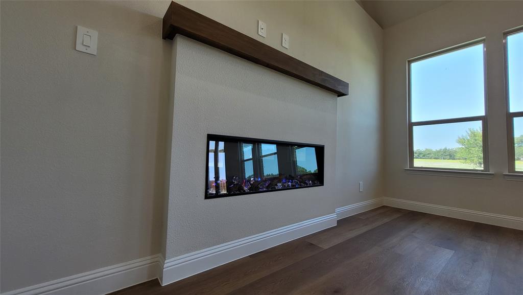 Crystal Lk - Residential