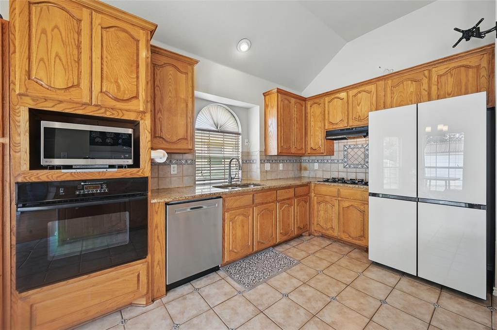 Arlington, Texas 76002, United States, 5 Bedrooms Bedrooms, ,3 BathroomsBathrooms,Residential,Active,146322