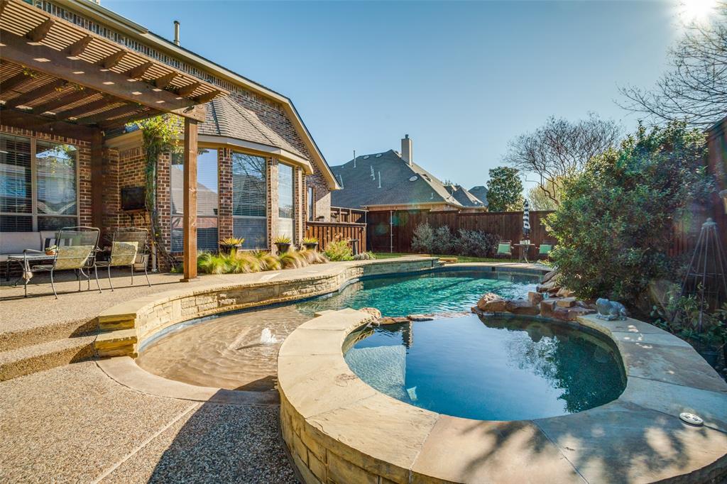 990 Willowmist Drive