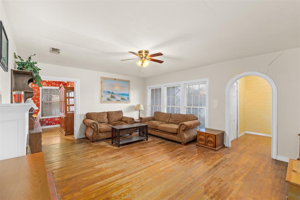 415 W Josephine Street