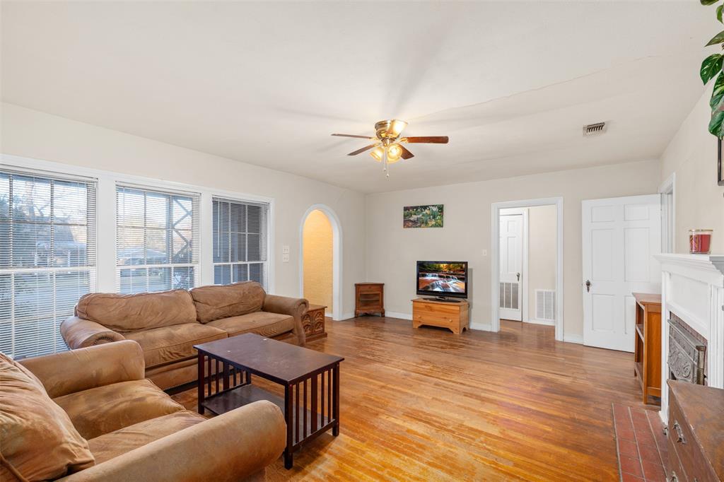 415 W Josephine Street