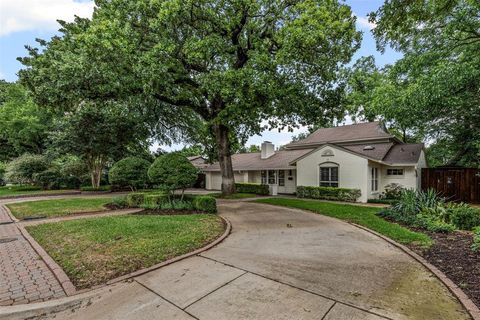 104 Crestwood Drive Fort Worth TX 76107