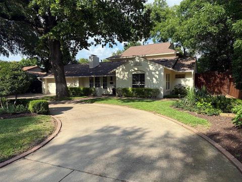 104 Crestwood Drive Fort Worth TX 76107