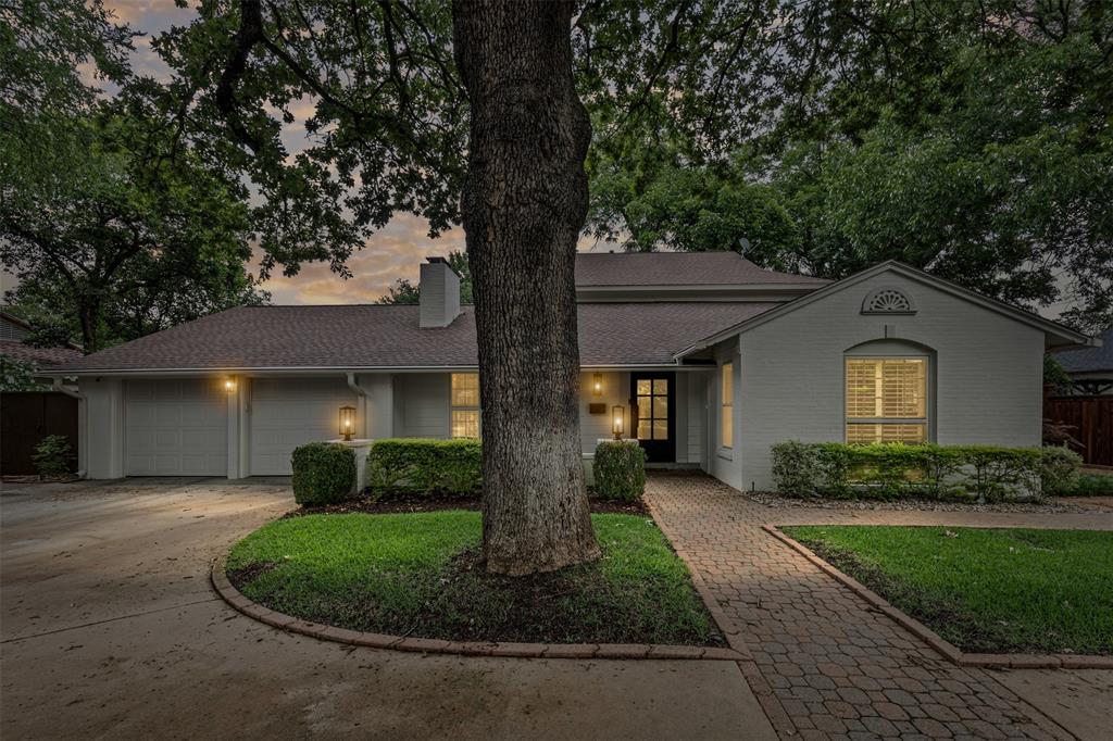 104 Crestwood Drive