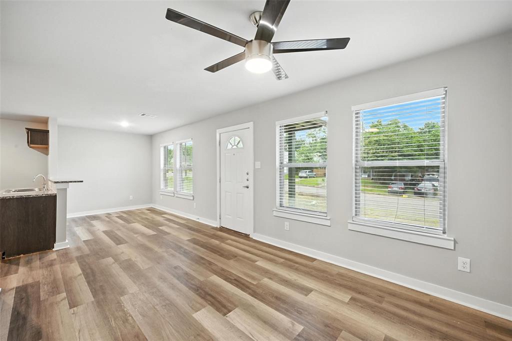 324 W Munson Street 326
