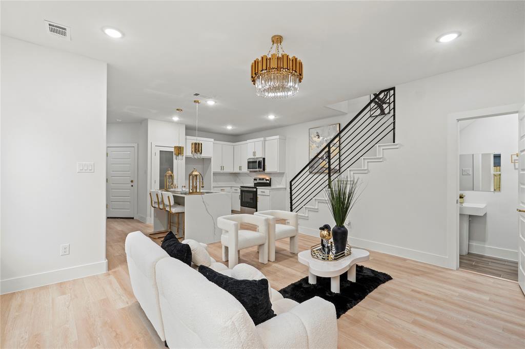 Ervay Place - Residential