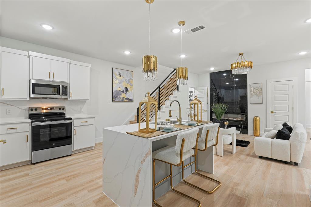 Ervay Place - Residential