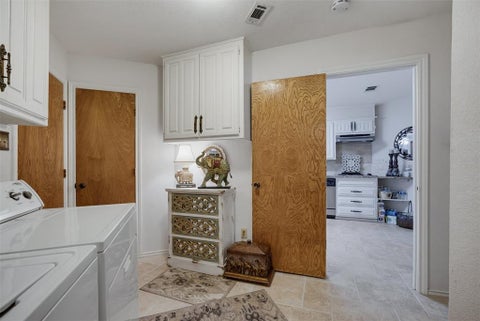Tiny photo for 1903 Moody Court, Arlington, TX 76012 (MLS # 21392818)