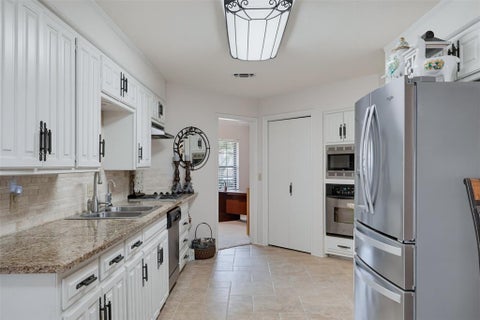 Tiny photo for 1903 Moody Court, Arlington, TX 76012 (MLS # 21392818)