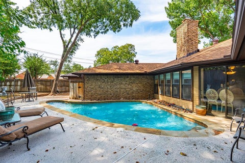 Tiny photo for 1903 Moody Court, Arlington, TX 76012 (MLS # 21392818)
