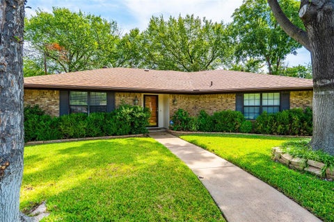 Tiny photo for 1903 Moody Court, Arlington, TX 76012 (MLS # 21392818)